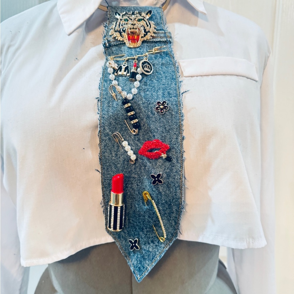 Custom Decorative Denim Tie with Red Lipstick & Pearl Pins - Women Accessories - Picture 2 of 5